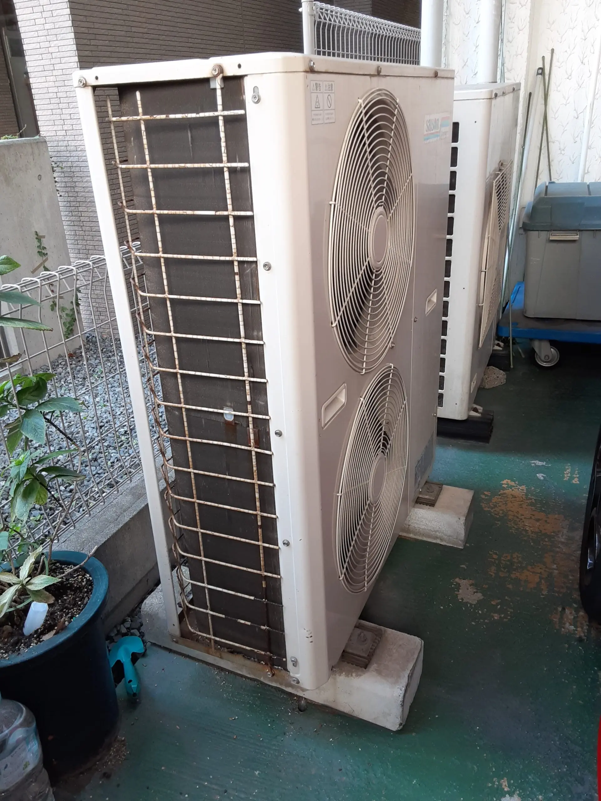 オフィスのエアコンを更新しました