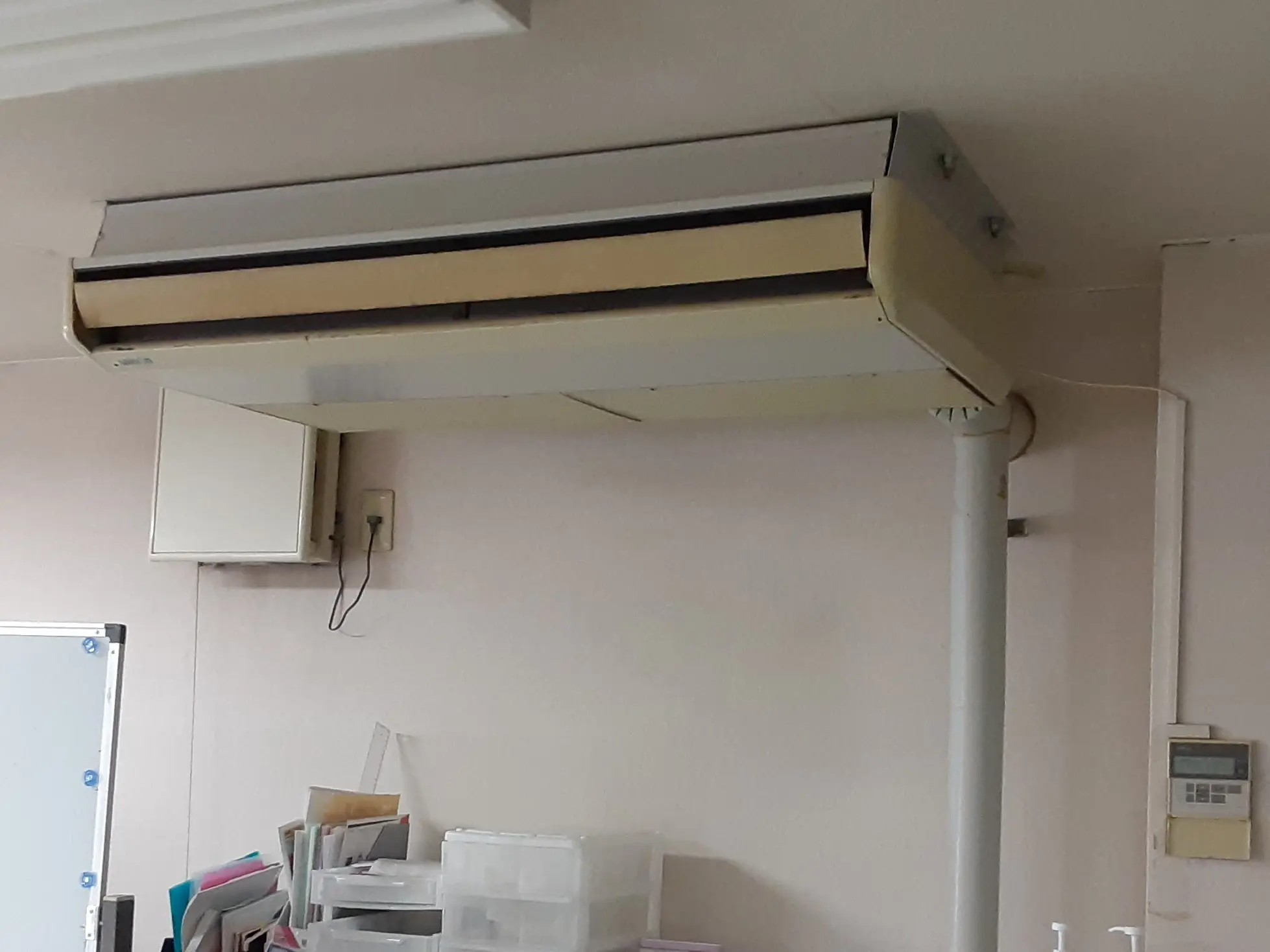 オフィスのエアコンを更新しました